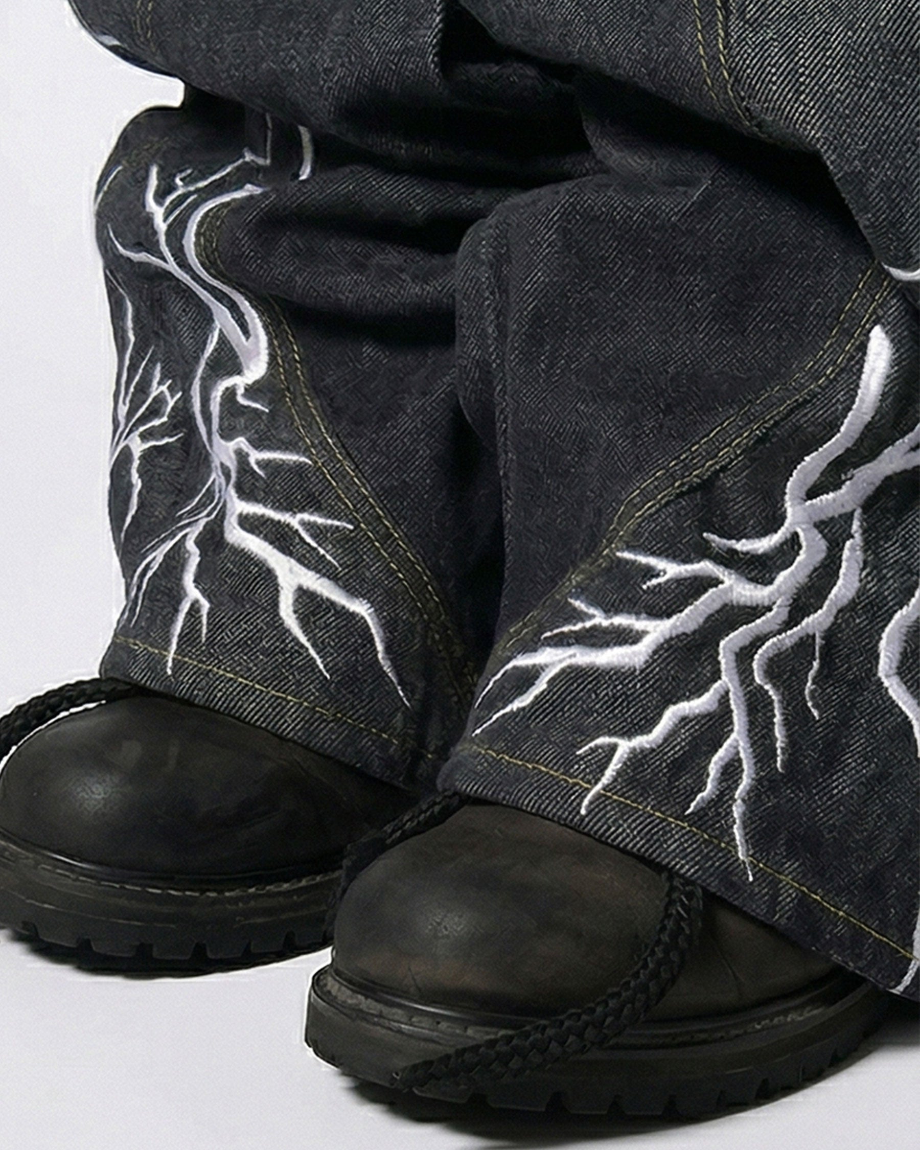 LIGHTNING Series | Double-Sided Embroidery Raw Denim