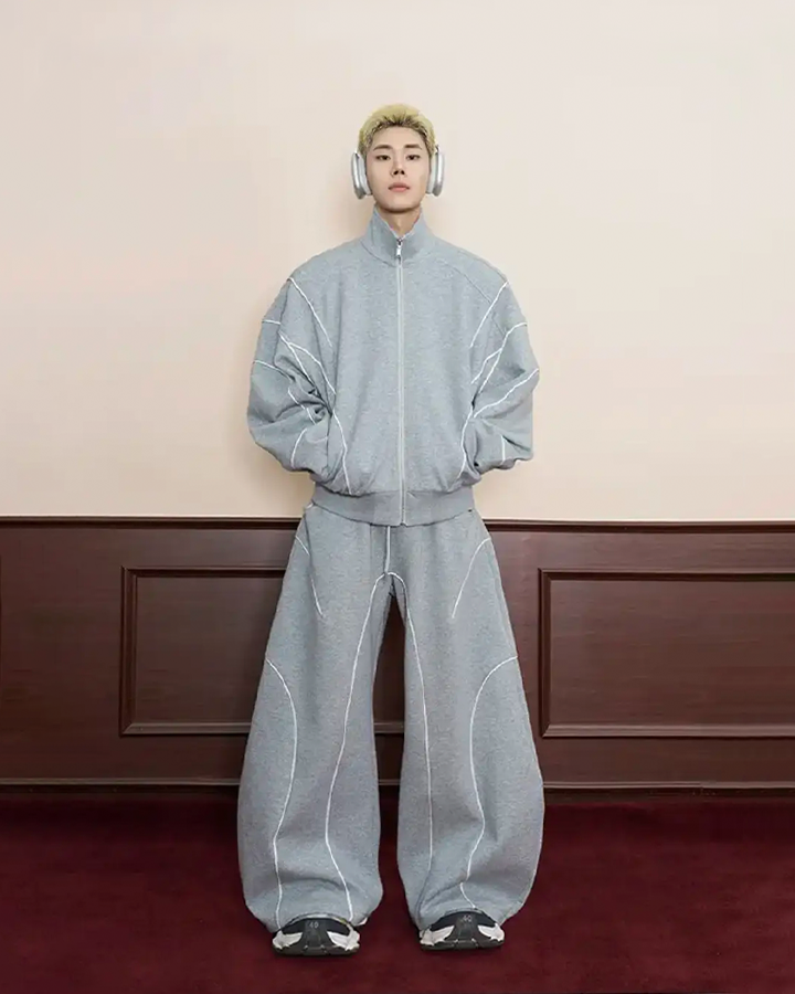 Loose-Fit Zip-Up Sweatshirt with White Piping