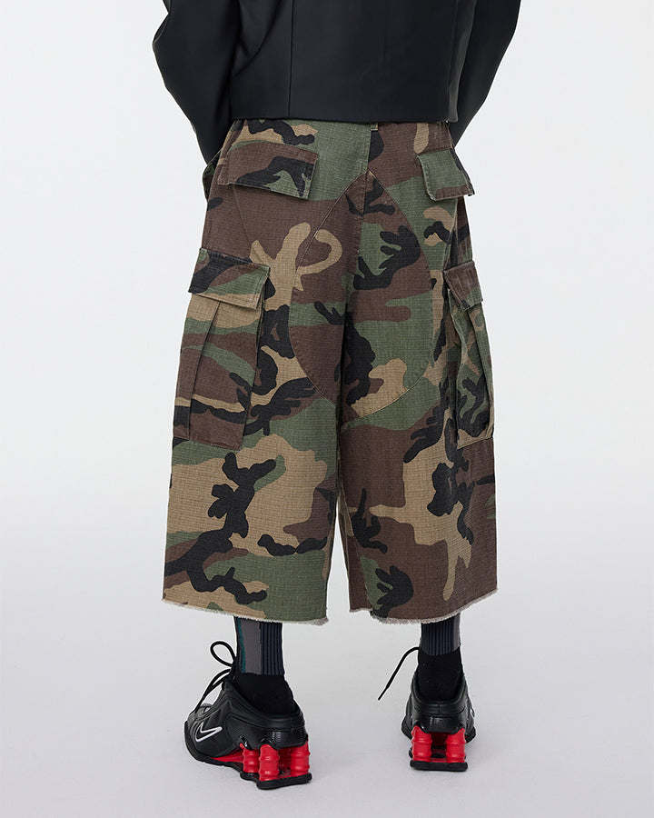 GRYFT Utility Camo Cargo Pocket Wide Knee Shorts
