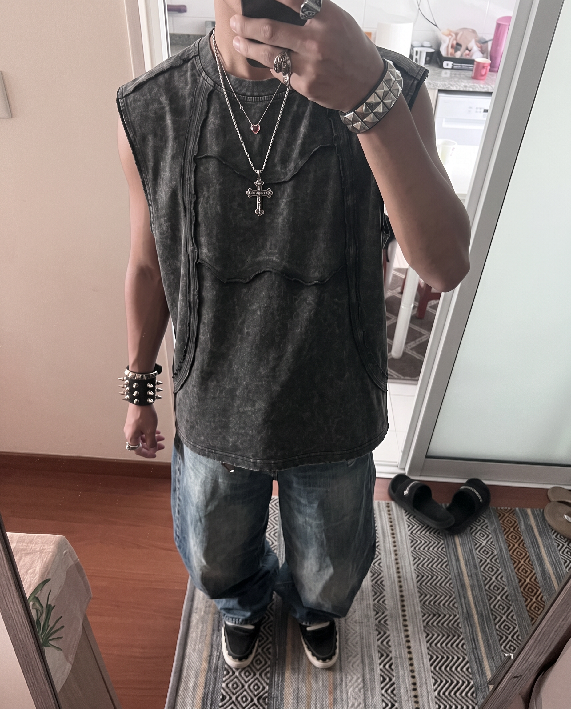 GRYFT Retro Frayed Sleeveless Vest