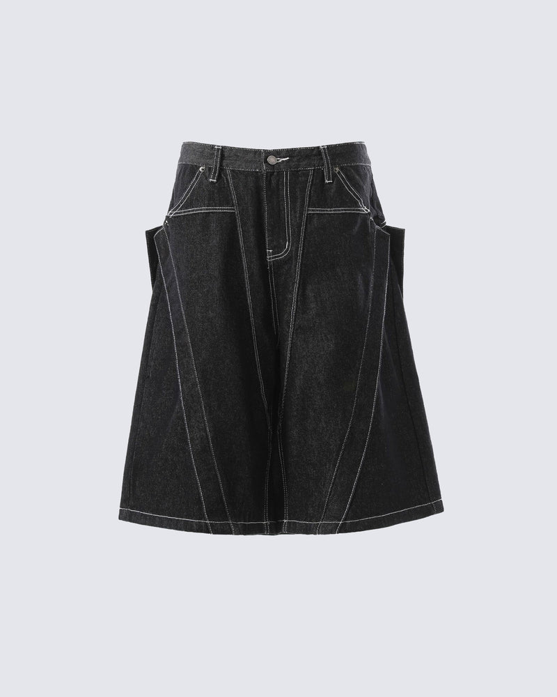 Contrast Stitching Wide-Leg Denim Shorts