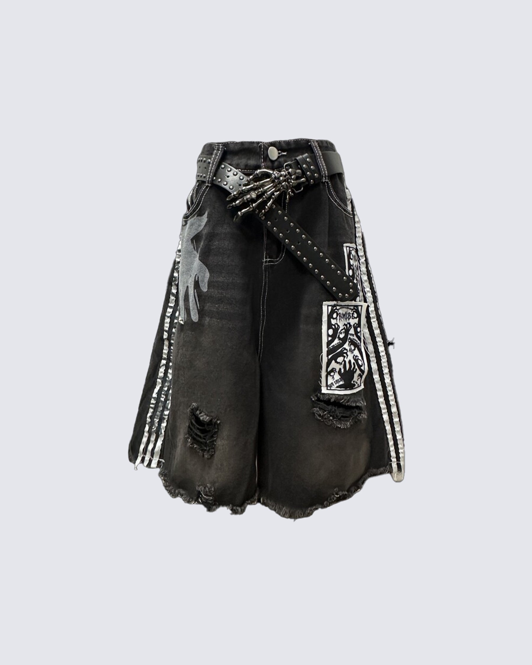 Distressed Gothic Graphic Denim Shorts（ Belt included )