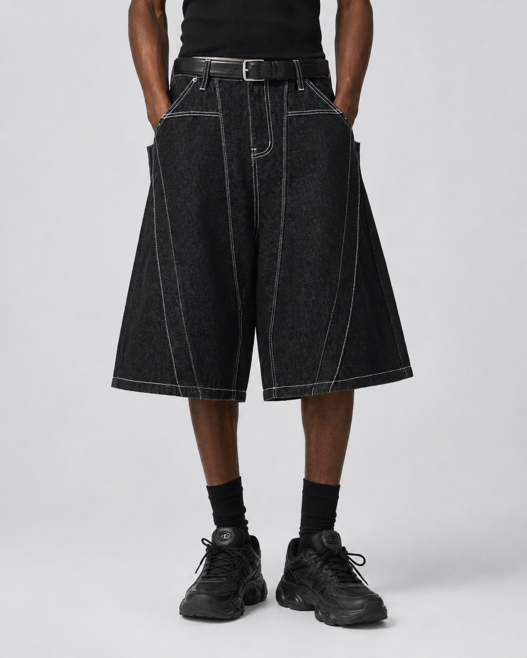 Contrast Stitching Wide-Leg Denim Shorts