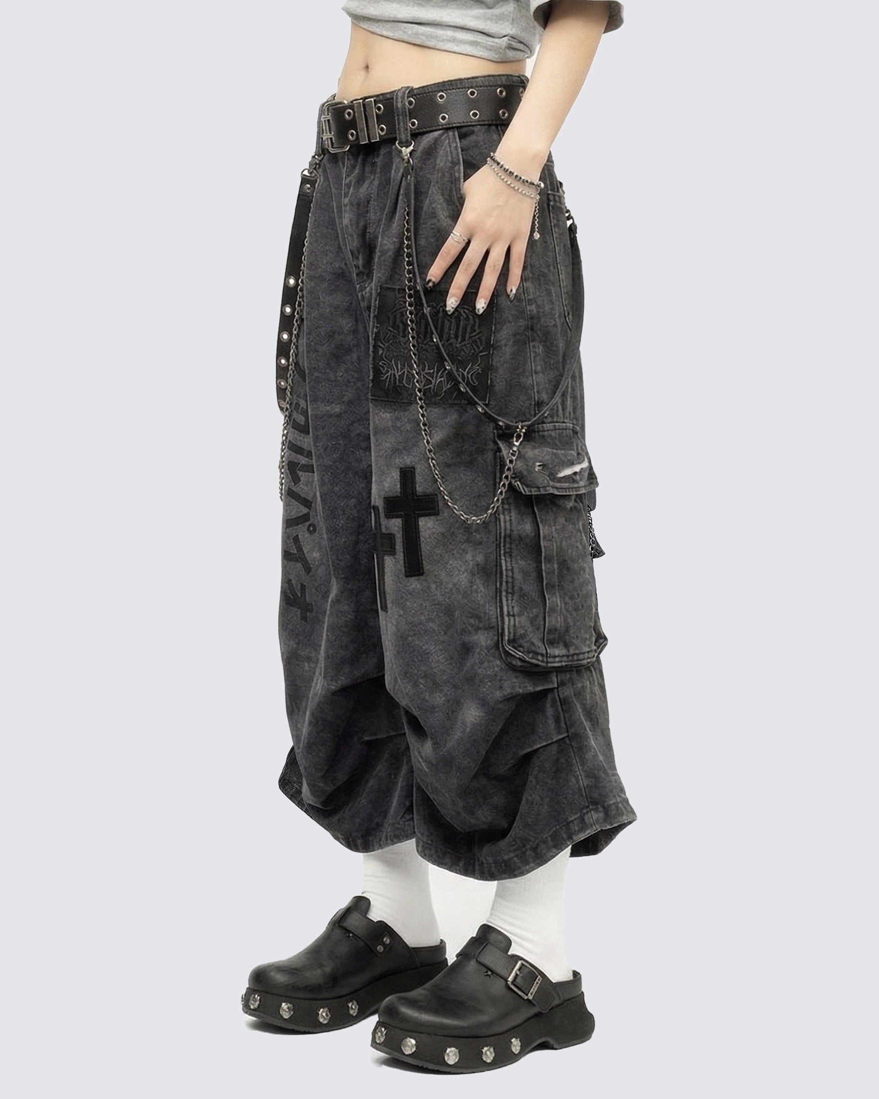 Gothic Chain Strap Denim Capri Pants